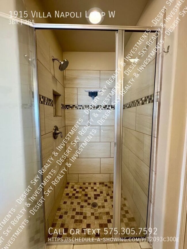 Building Photo - 1915 Villa Napoli Loop W