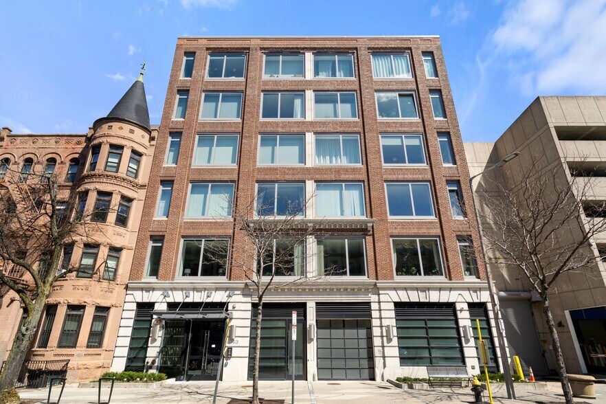 Building Photo - 43 Westland Ave