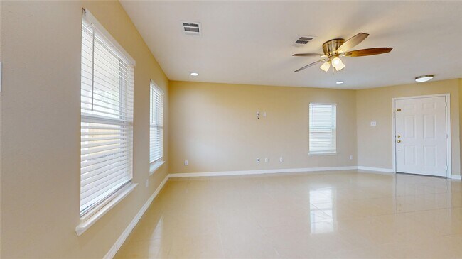 Building Photo - 20530 Fairworth Pl Ln