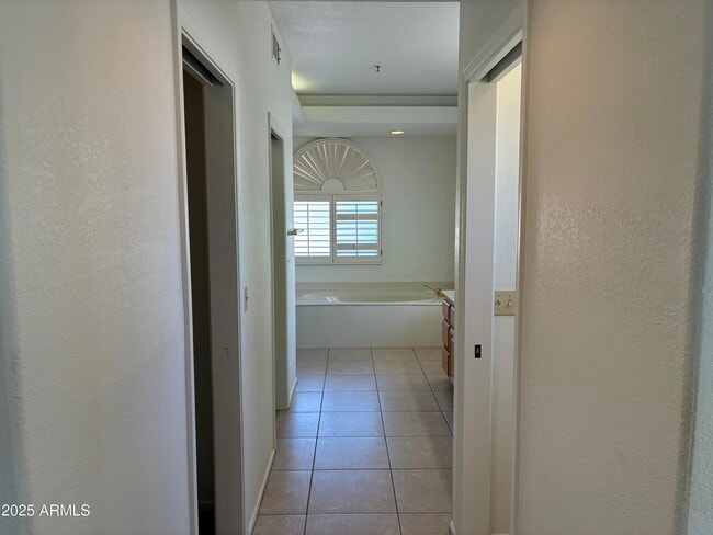Building Photo - 7891 E Desert Cove Ave