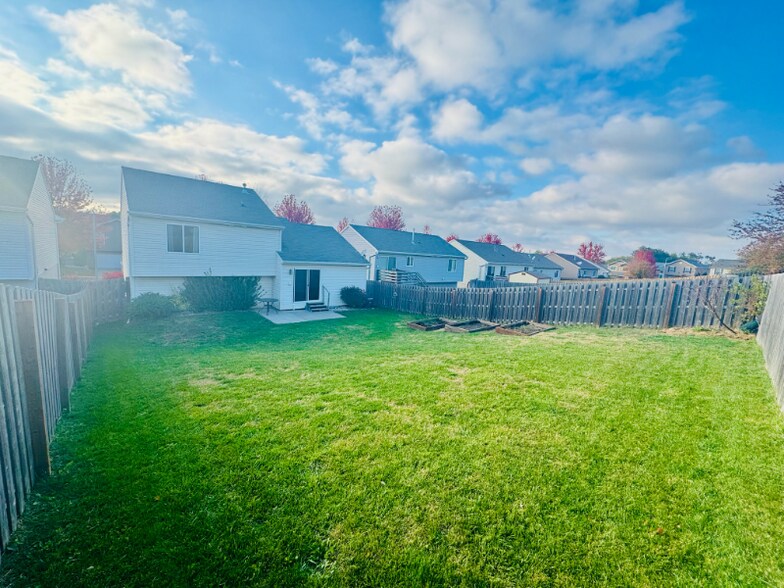 Building Photo - 1805 N 207th St