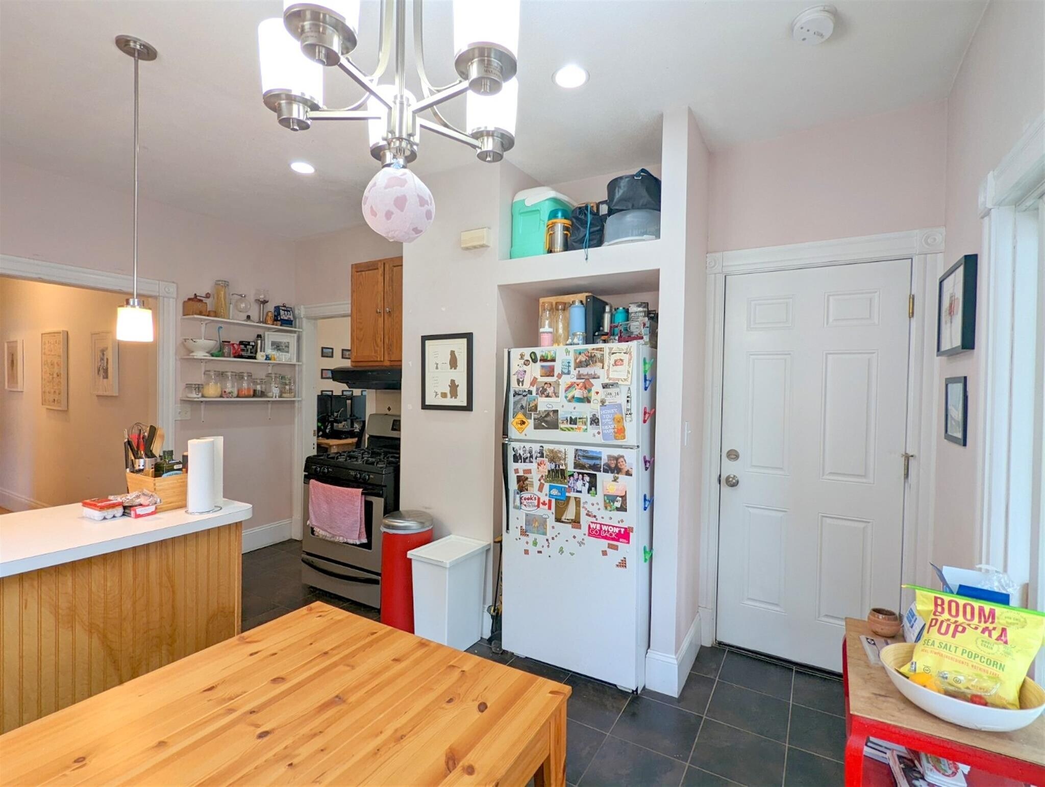 Building Photo - 390 Washington St