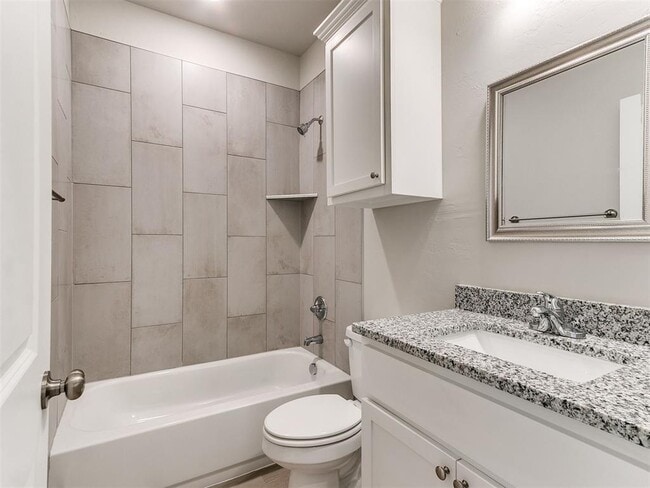 Building Photo - 8325 NW 163rd Ter