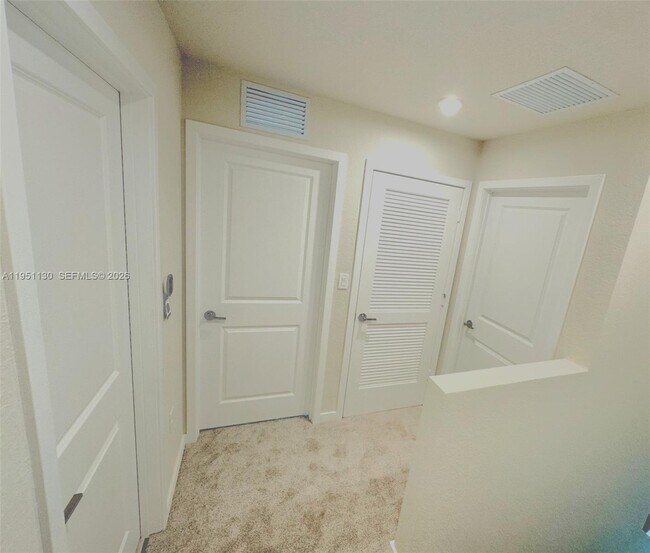 Building Photo - 1054 NW 6th St