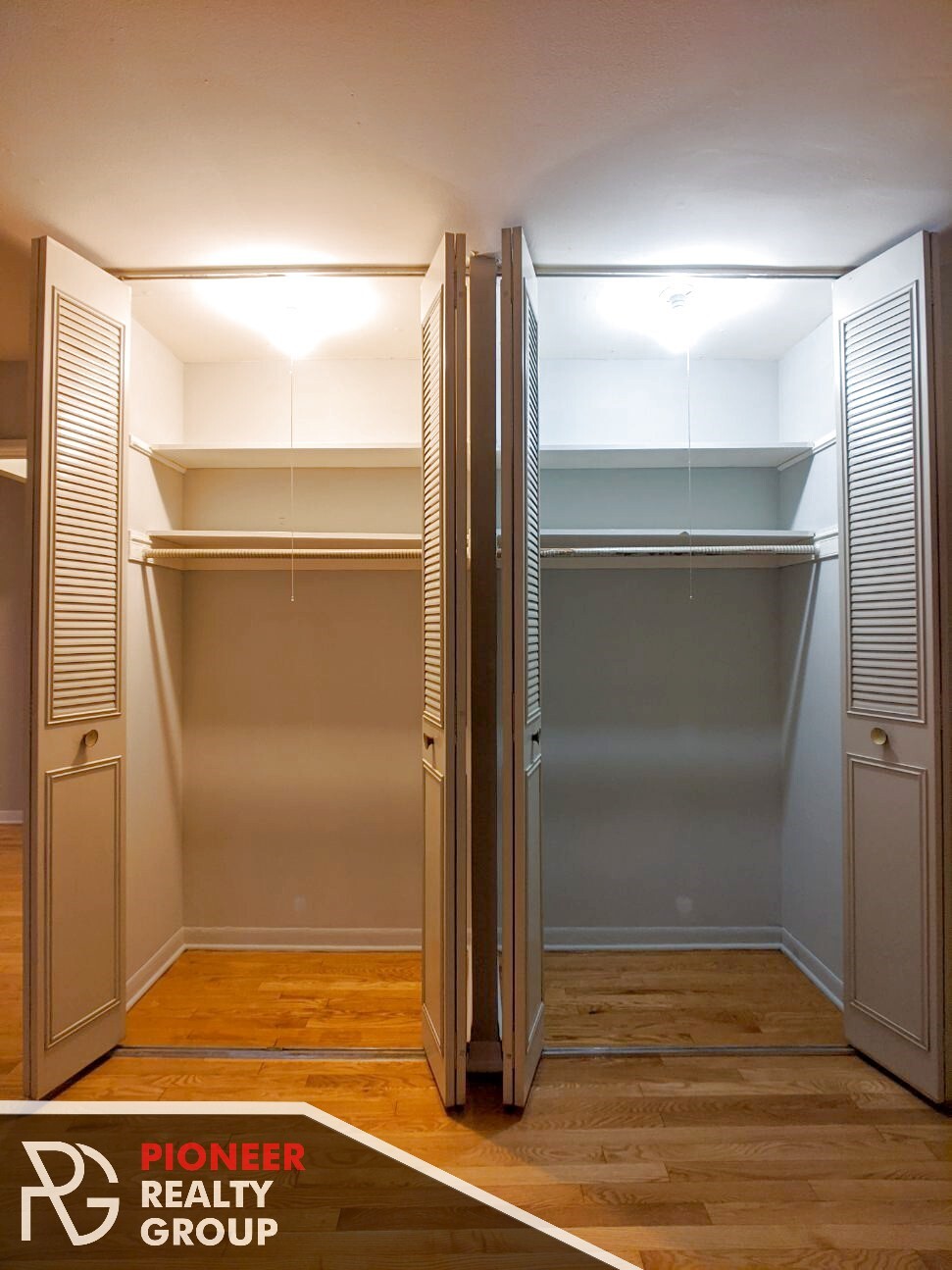 Building Photo - 502 W Briar Pl