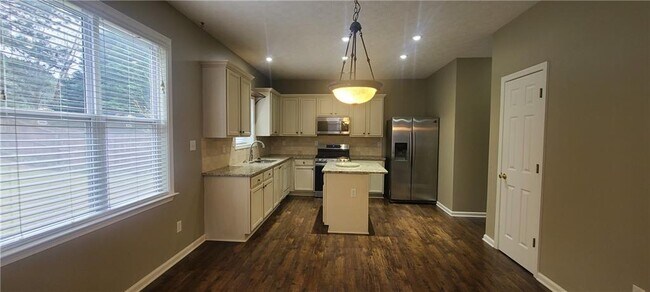 Building Photo - 2920 Cooper Woods Dr