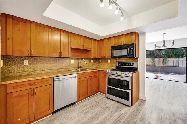 Building Photo - 103 Heatherbrook Way