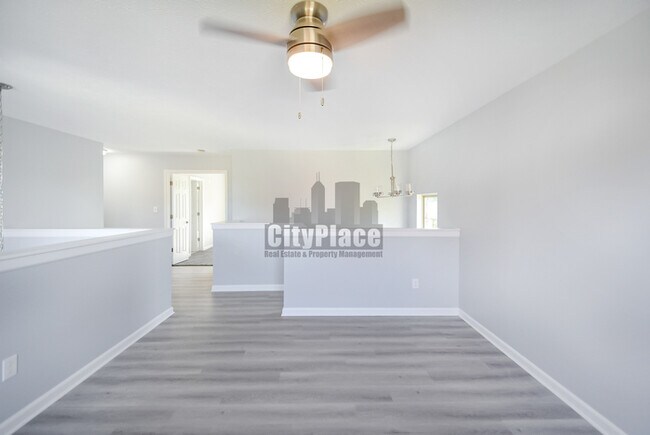 Building Photo - 6677 W Longview Dr