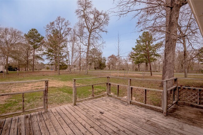 Building Photo - 4 Barre Ln