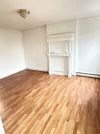 Building Photo - 572 West Side Ave