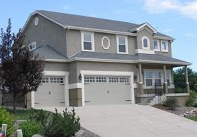 Building Photo - WELCOME HOME!