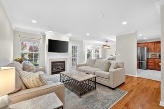 Building Photo - 34 Marina Dr