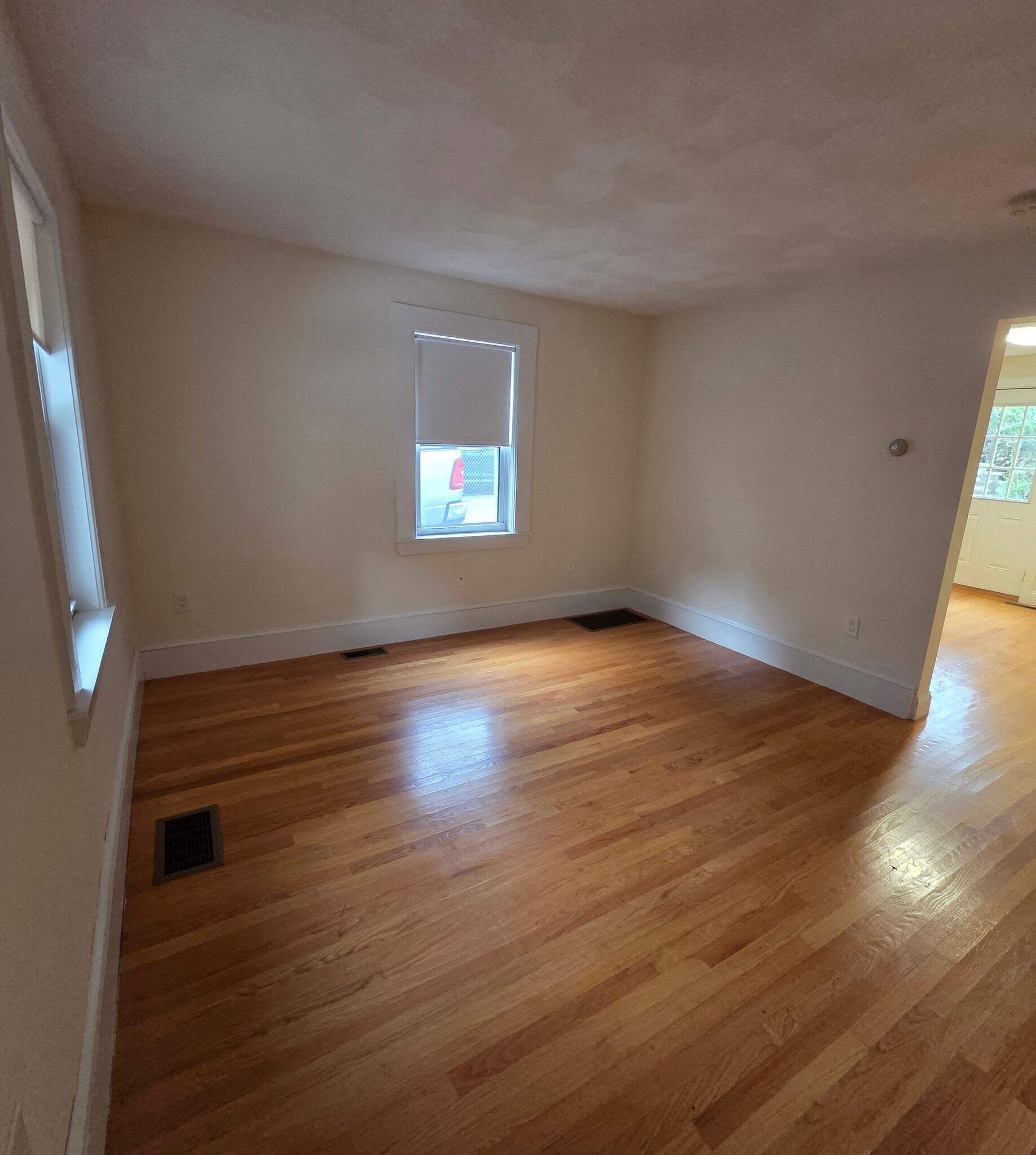 Building Photo - 7 Rifle Ct