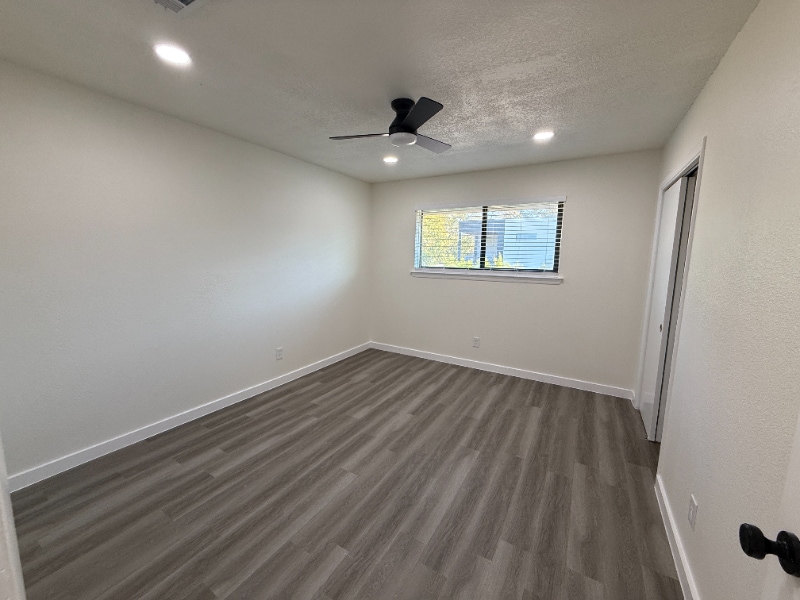 Building Photo - 5221 Bonita Ave