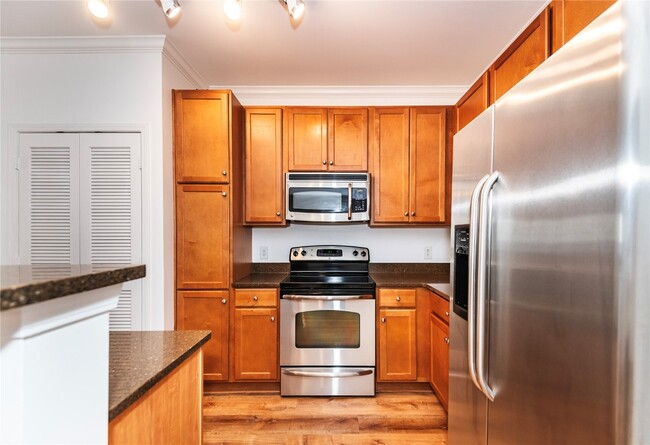 Building Photo - 1270 Strassner Dr