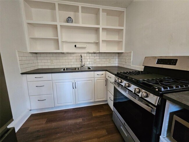 Building Photo - 1339 Miller Reed Ave SE