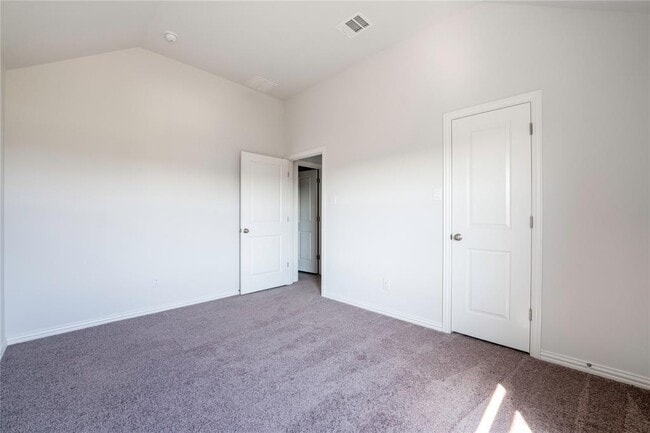 Building Photo - 2533 Milan Meadows Dr