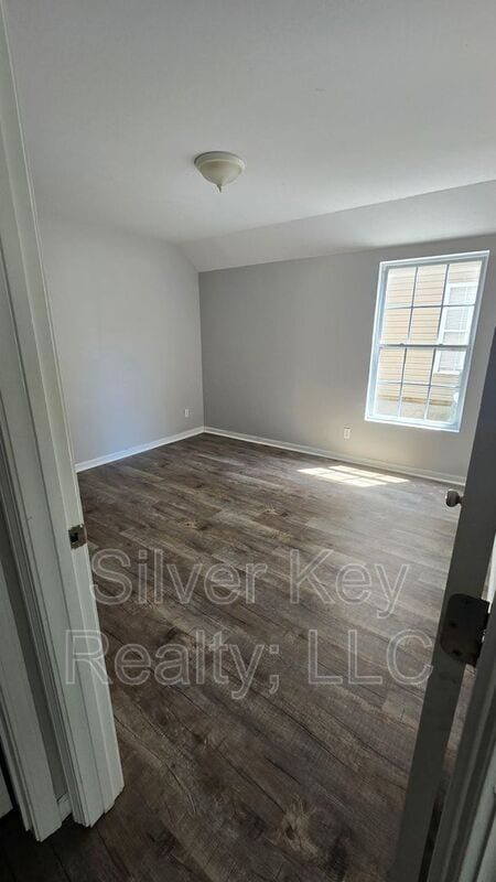 Building Photo - 236 Willow Creek Drive