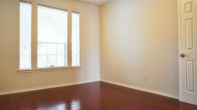 Building Photo - 22147 Canyonwood Park Ln