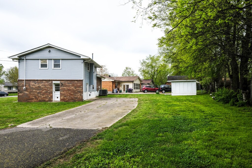 Building Photo - 133 Cline Ave