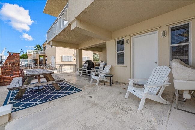 Building Photo - 621 Cuda Ln