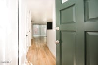 Building Photo - 10843 Blix St