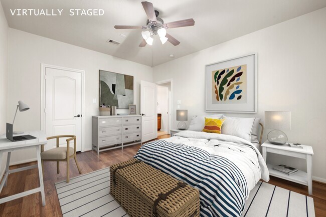 Building Photo - 1353 Studer St