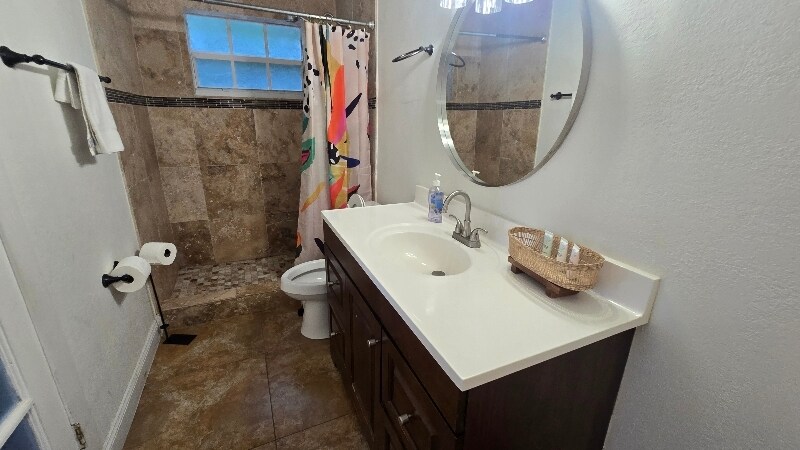 Building Photo - 5700 NE 20th Ave