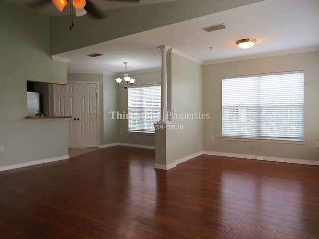 Building Photo - 7800 Point Meadows Dr
