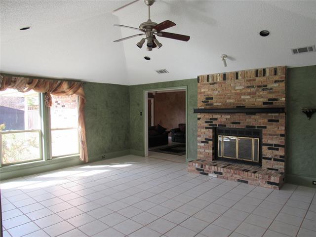 Building Photo - 2312 Blue Cypress Dr
