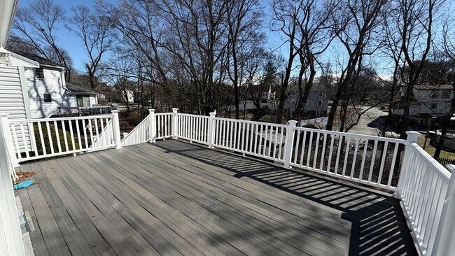 Building Photo - 23 Orchard Ave