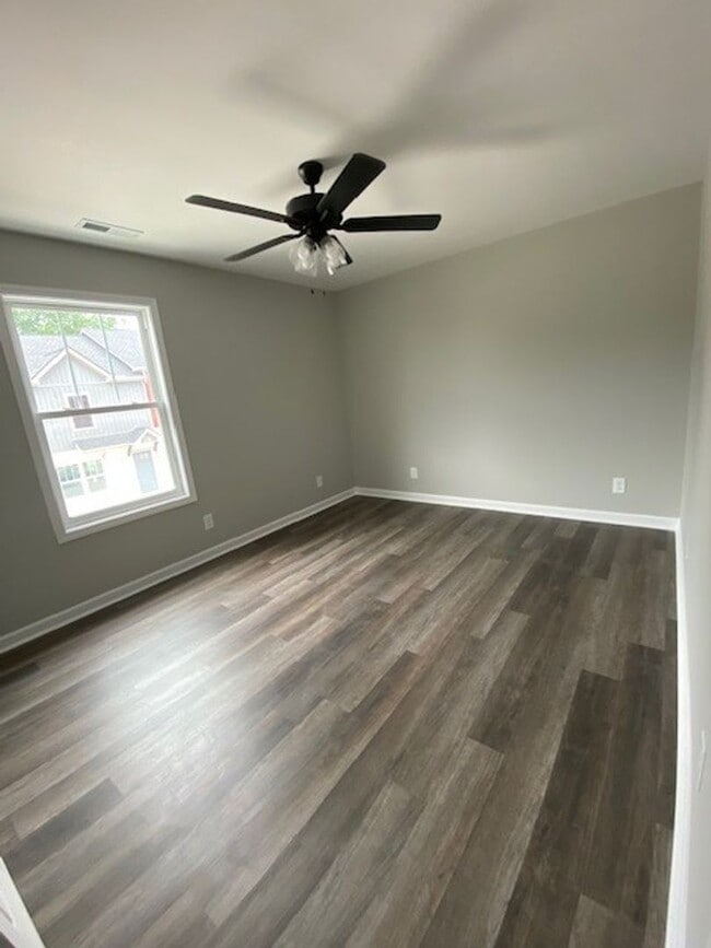 Building Photo - SINGLE-FAMILY HOME - WATERTOWN, TN