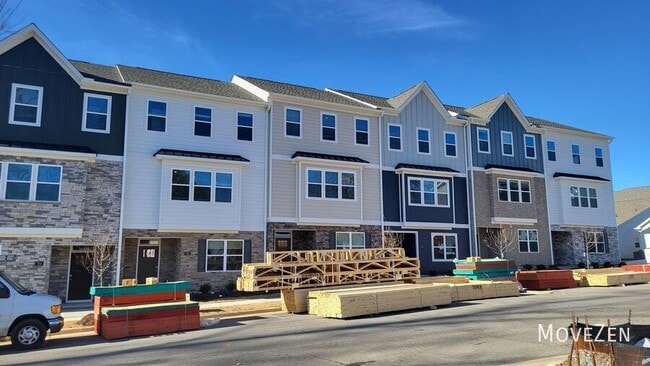 Building Photo - 720 Lucky Clover Way