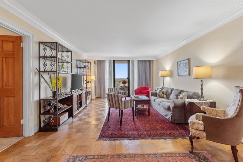 Building Photo - 5101 River Rd