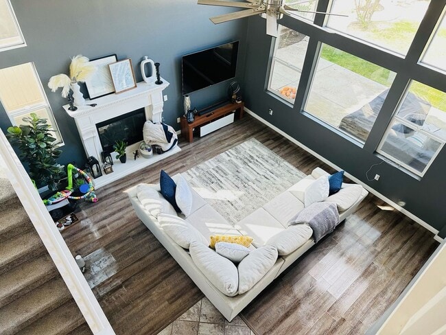 Building Photo - 3-Bedroom | 2.5 Bathroom Home with Solar, ...