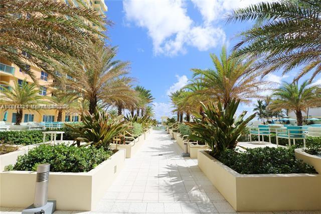 Building Photo - 2501 S Ocean Dr