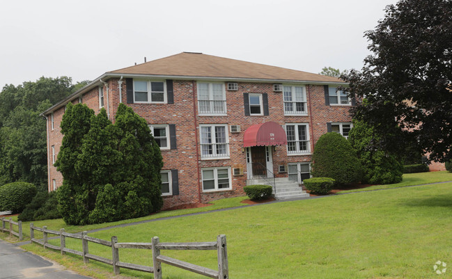 Pickwick Estates - 174 Tyngsboro Rd North Chelmsford MA 01863 ...