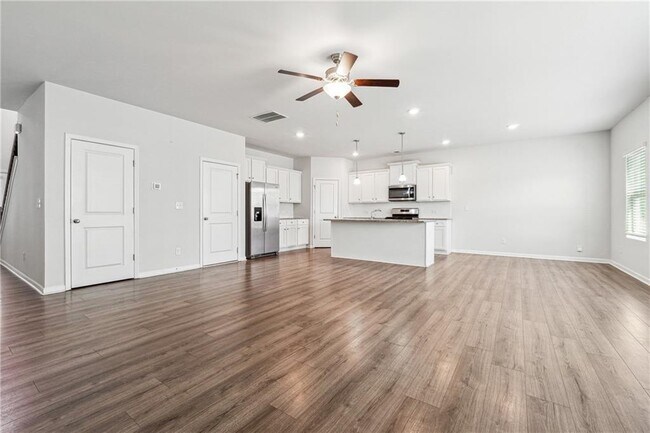 Building Photo - 604 Clark Lake Estates Dr