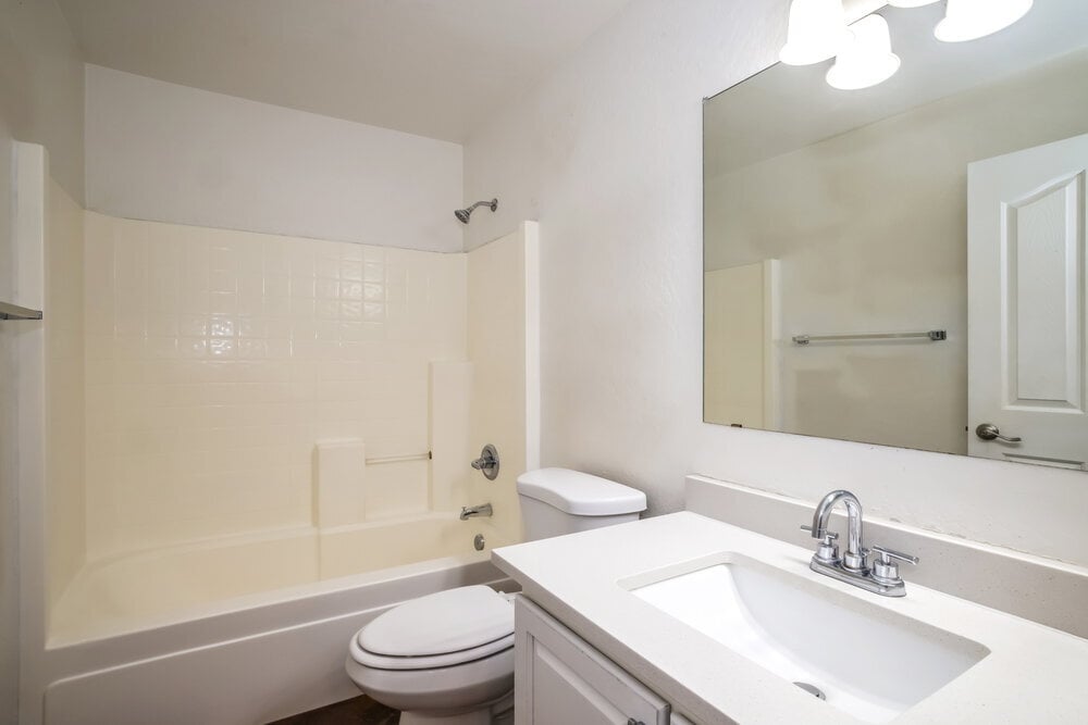 Building Photo - 7123 S 31st Dr