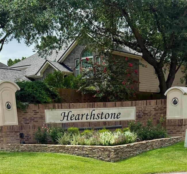 Building Photo - 15018 Moss Boulder Ct