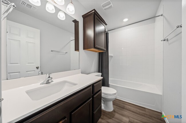 Building Photo - 2818 Wigeon Wy