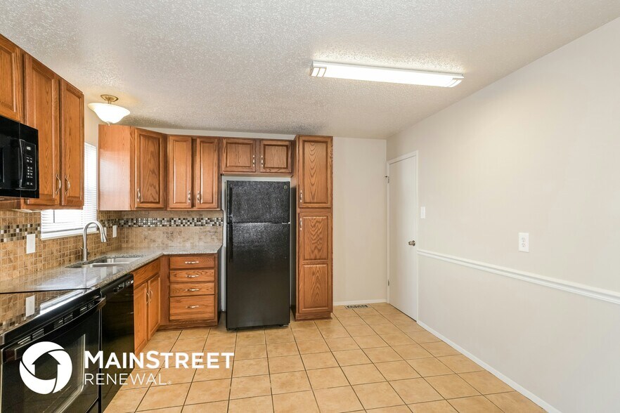 Building Photo - 6431 Brown Fox Dr