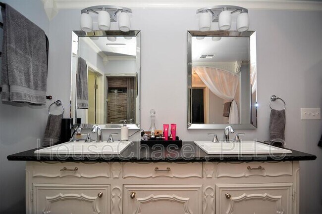 Building Photo - 4803 15th St