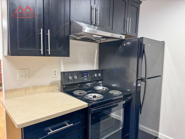 Building Photo - 1578 Albatross Dr