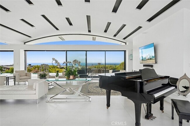 Building Photo - 4607 Perham Rd