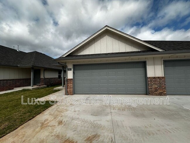 Building Photo - 3715 Franks Wy