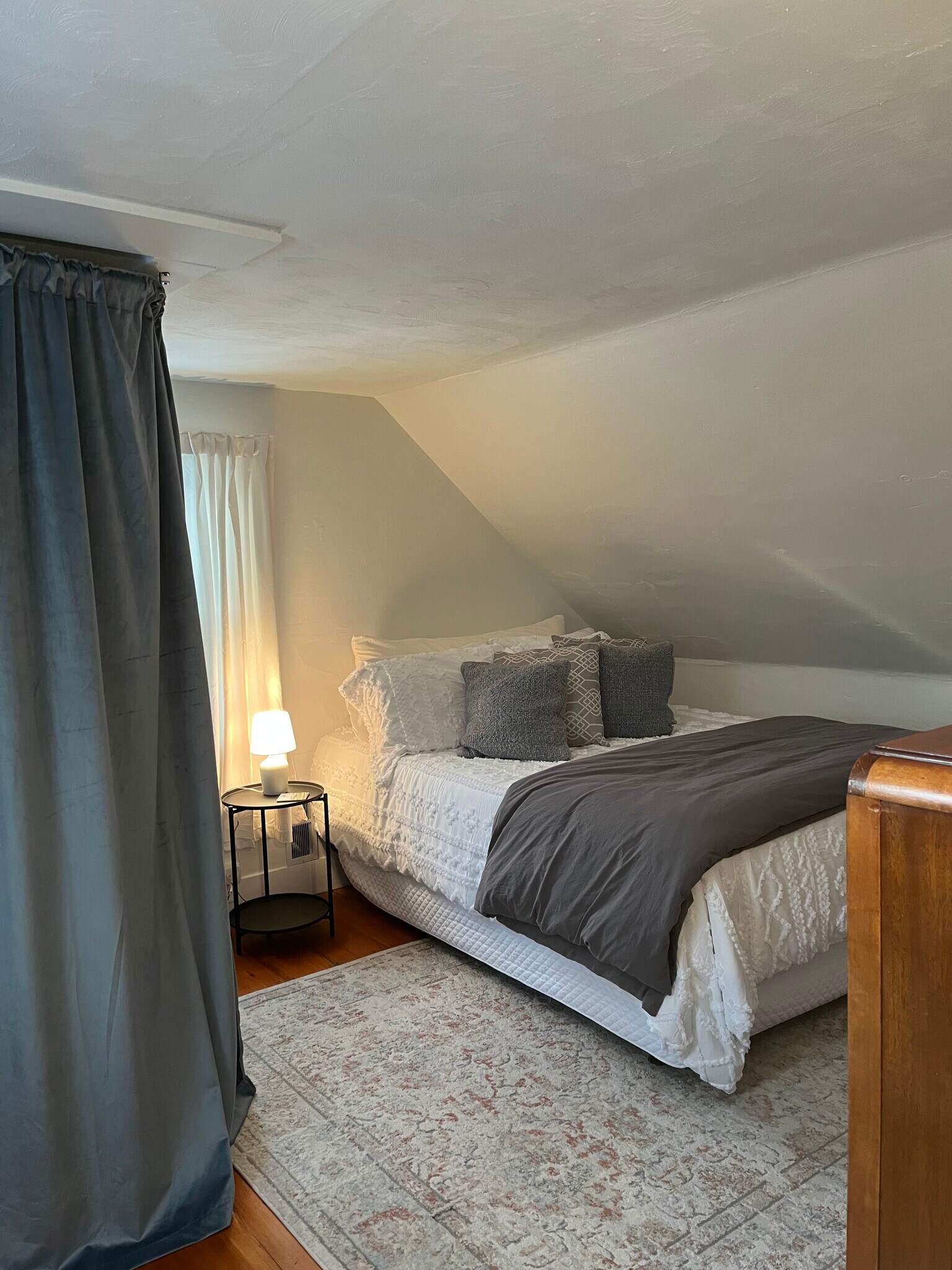 Building Photo - 9 Dunbar Dr