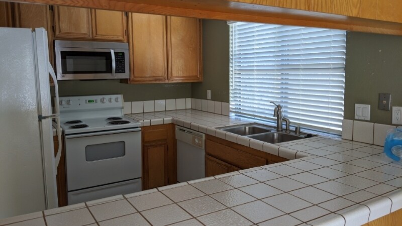 Building Photo - 5893 Mt Alifan Dr
