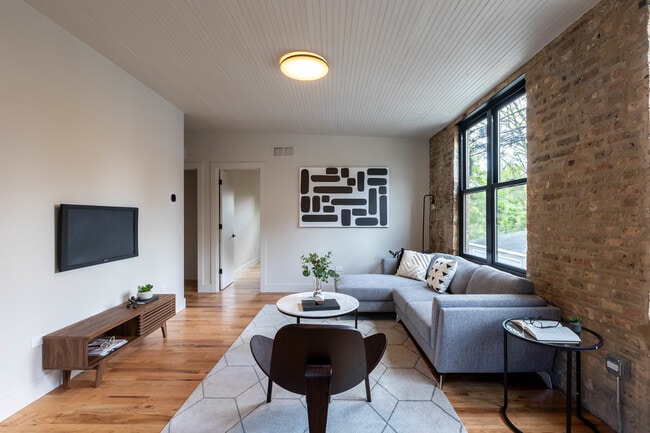 Building Photo - 2228 N Kedzie Blvd