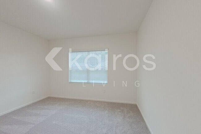 Building Photo - 631 Castillo Dr